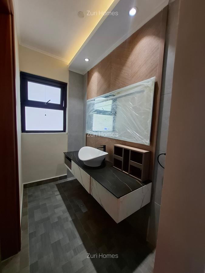 4 Bed Townhouse with En Suite in Lavington - 10