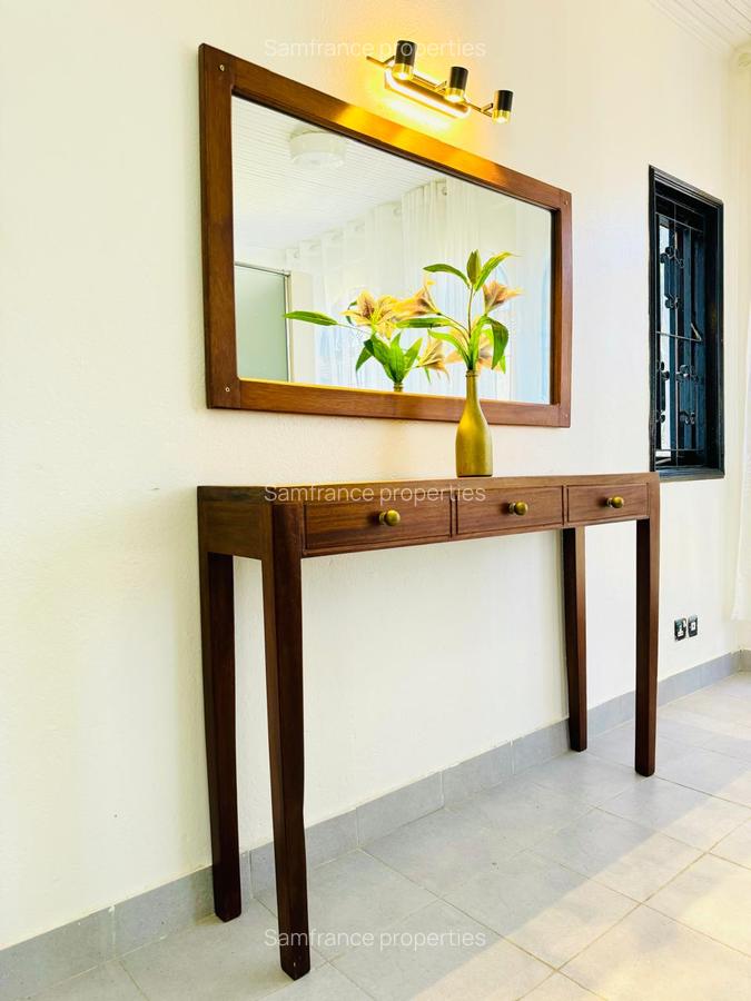 7 Bed Villa with En Suite at 1St Avanue - 13