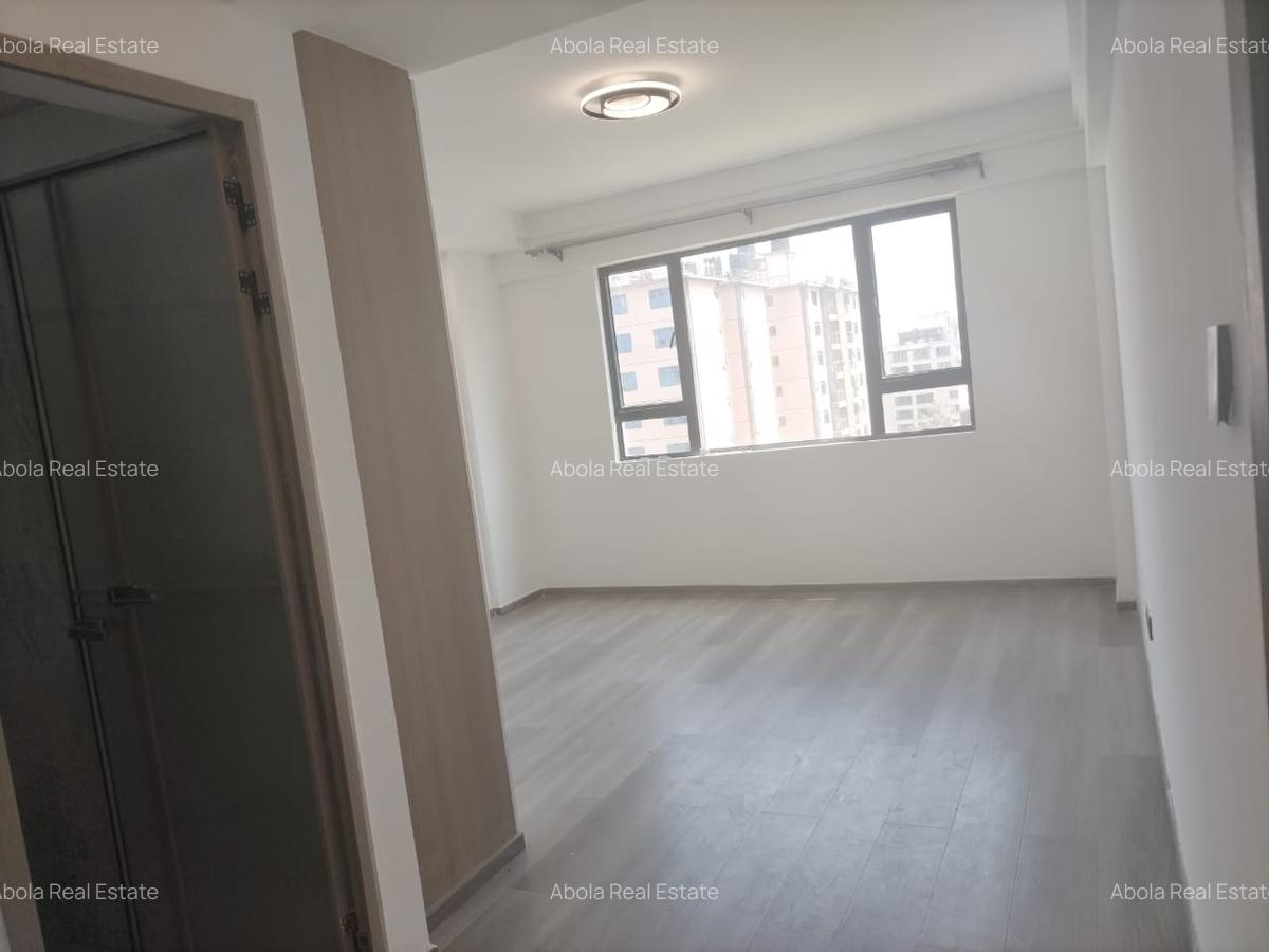 3 Bed Apartment with En Suite in Lavington - 6