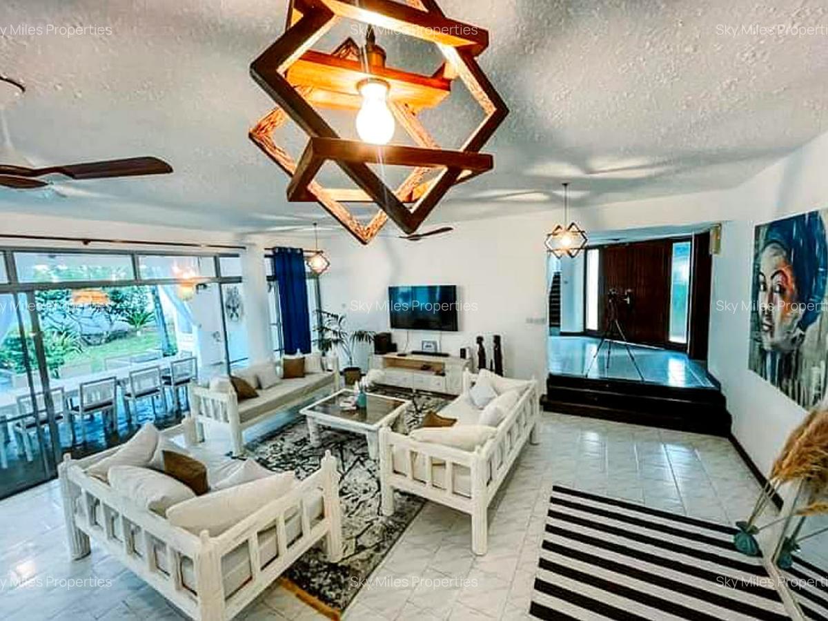 5 Bed Villa with En Suite at Diani - 10