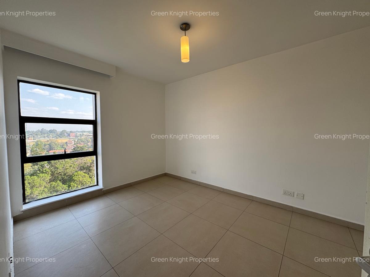 Serviced 2 Bed Apartment with En Suite in Lavington - 11