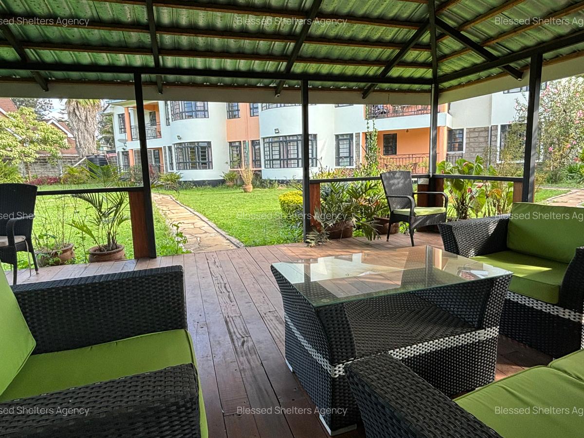 Serviced 2 Bed Apartment with En Suite in Runda - 19