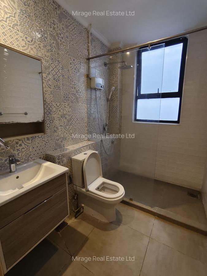 3 Bed Apartment with En Suite in Parklands - 10