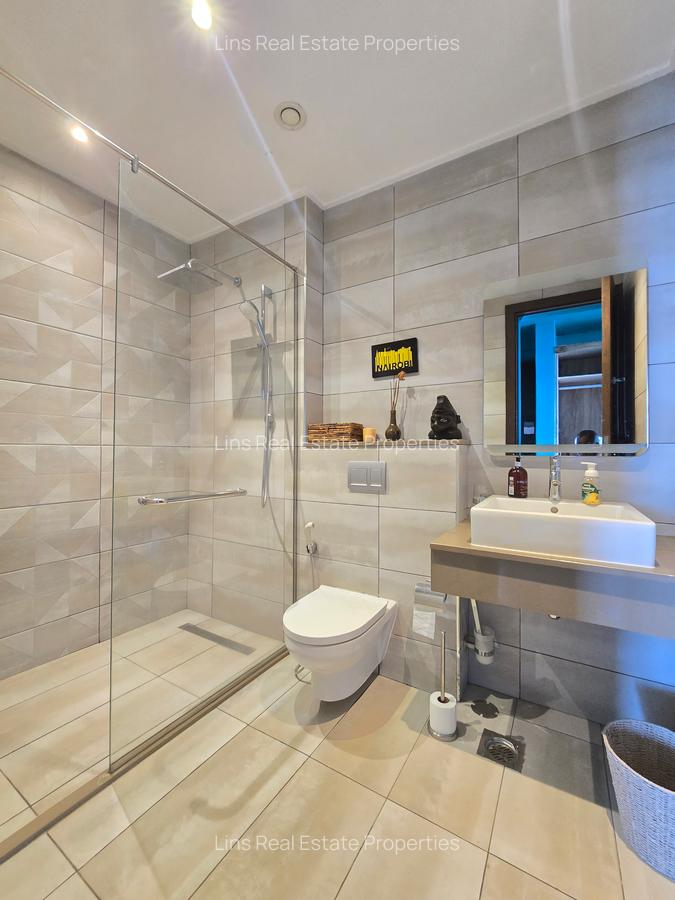 Serviced 3 Bed Apartment with En Suite in Spring Valley - 16