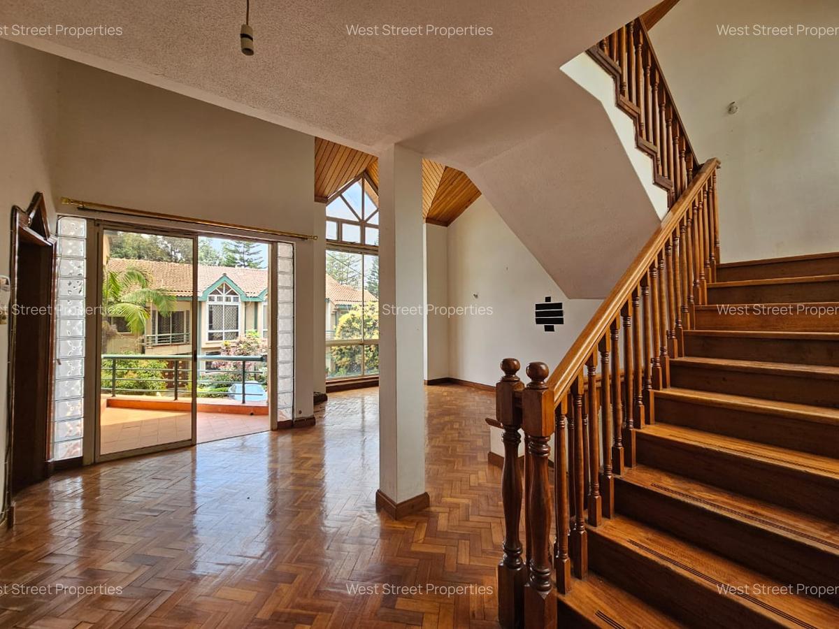 5 Bed Townhouse with En Suite at Kilimani - 10