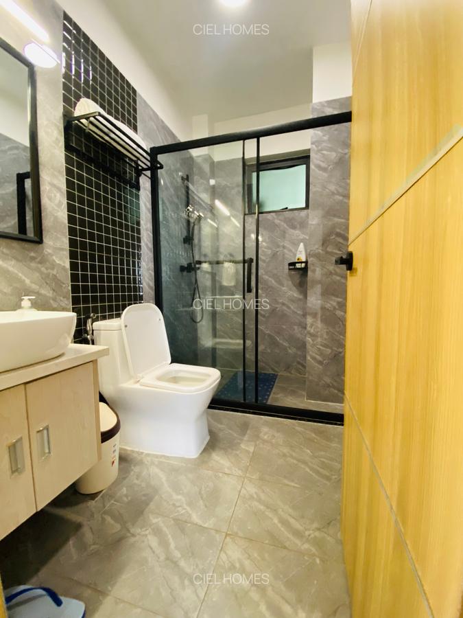 Serviced 3 Bed Apartment with En Suite in Kilimani - 10