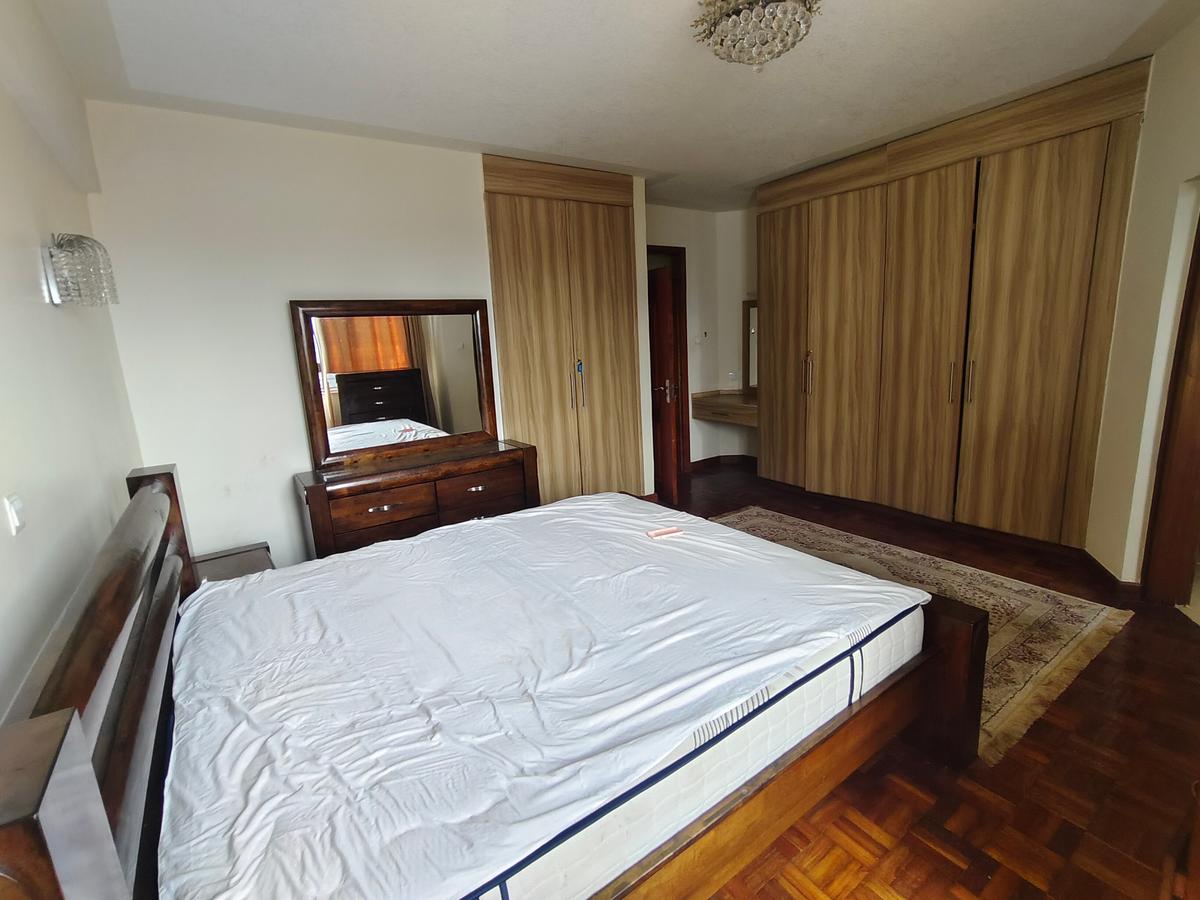 Serviced 3 Bed Apartment with En Suite in Kilimani - 12