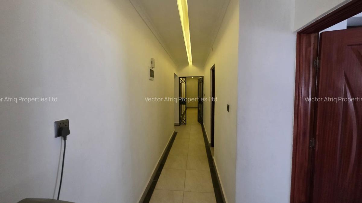 4 Bed House with En Suite in Ongata Rongai - 12