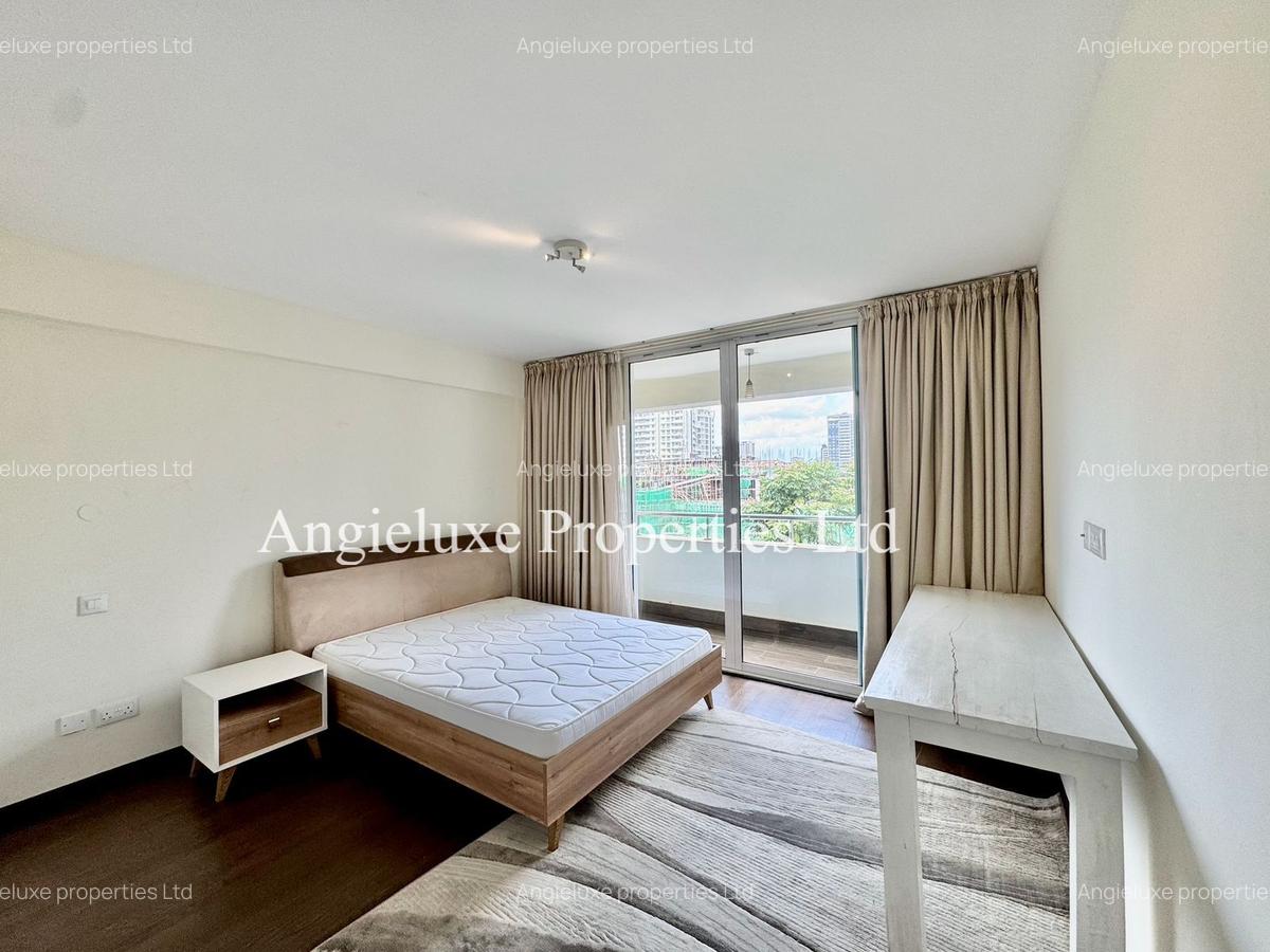 Furnished 3 Bed Apartment with En Suite at Riverside Drive - 18