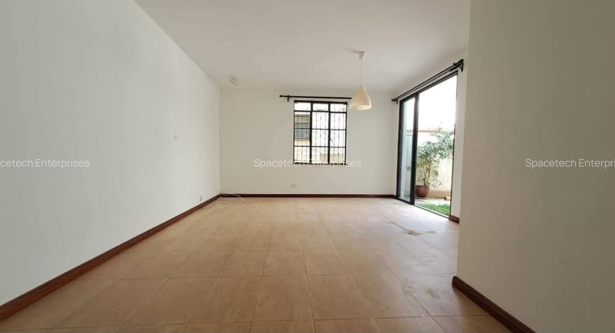 4 Bed Townhouse with En Suite in Spring Valley - 12