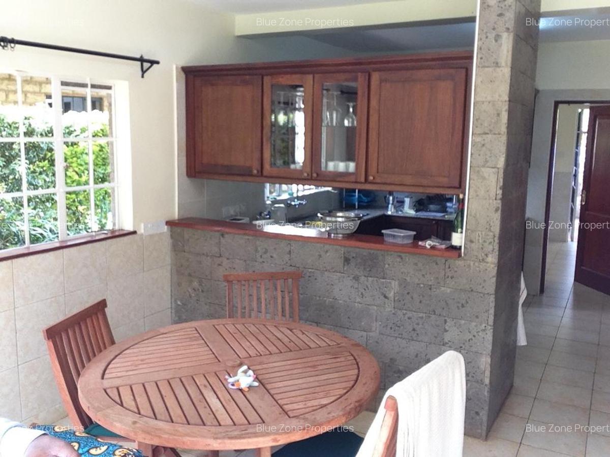 5 Bed Villa with En Suite at Off Rosslyn Lone Tree Rd - 20