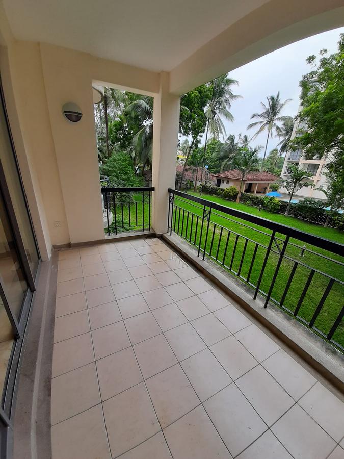 2 Bed Apartment with En Suite in Nyali Area - 12