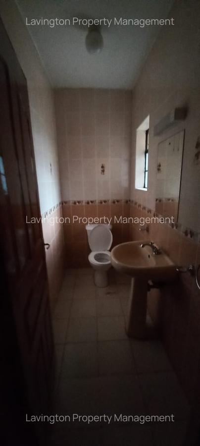 4 Bed Townhouse with En Suite at Lavington Green - 17