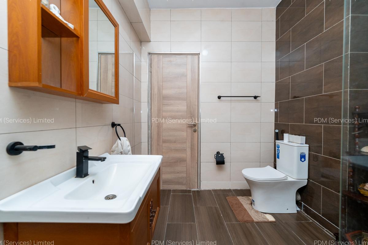 3 Bed Apartment with En Suite in Westlands Area - 10