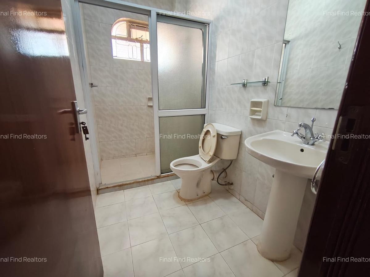 6 Bed House with Garden in Runda - 18