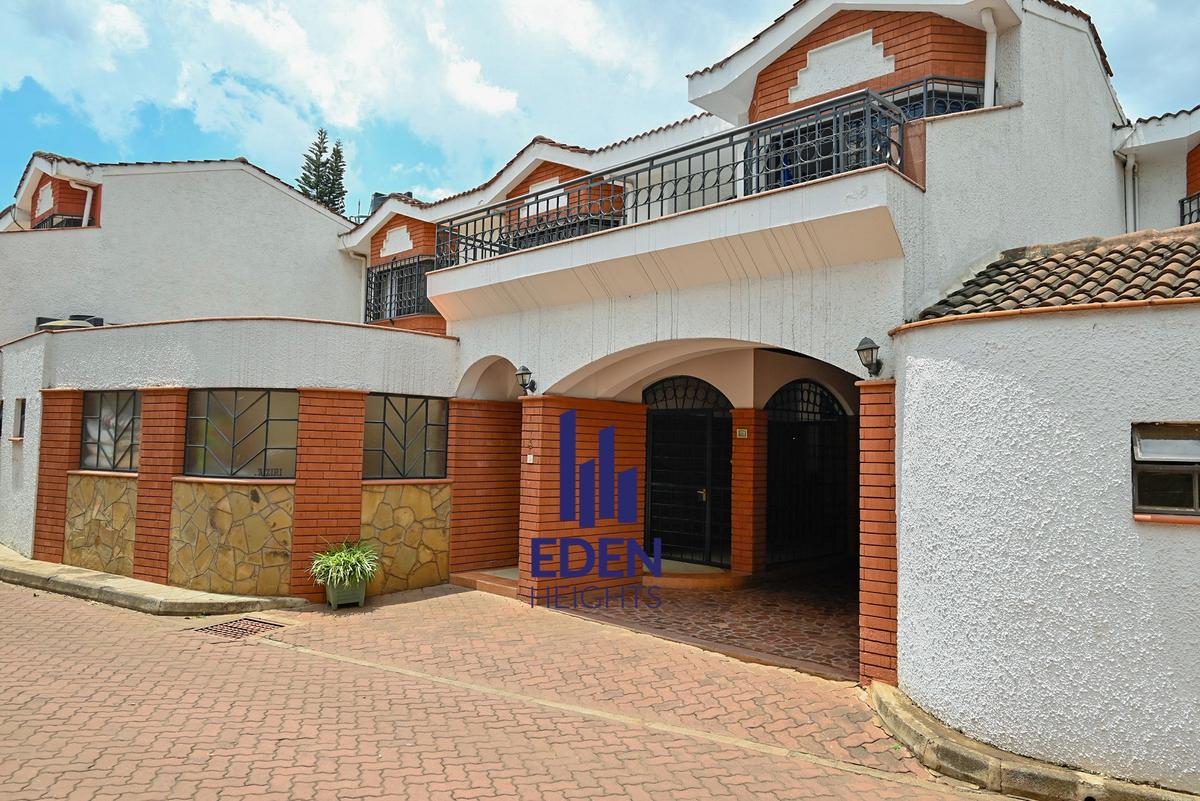 5 Bed Townhouse with En Suite in Lavington - 1