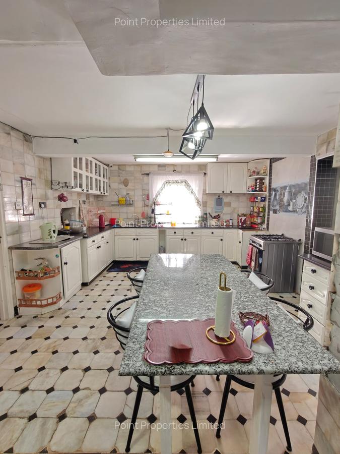 6 Bed House with En Suite in Karen - 10