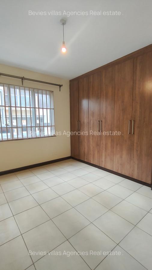 2 Bed Apartment with En Suite at Brookside - 11