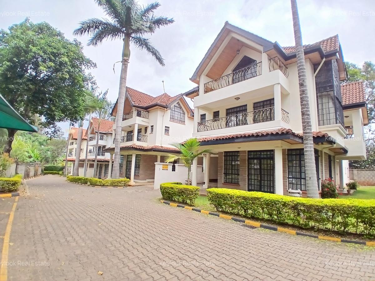 5 Bed Townhouse with En Suite at Lavington Green - 3