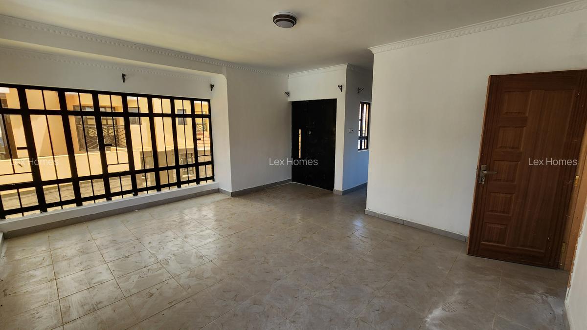 4 Bed House with En Suite at Rimpa - 18