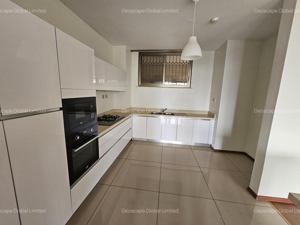 3 Bed Apartment with En Suite in Westlands Area - 8