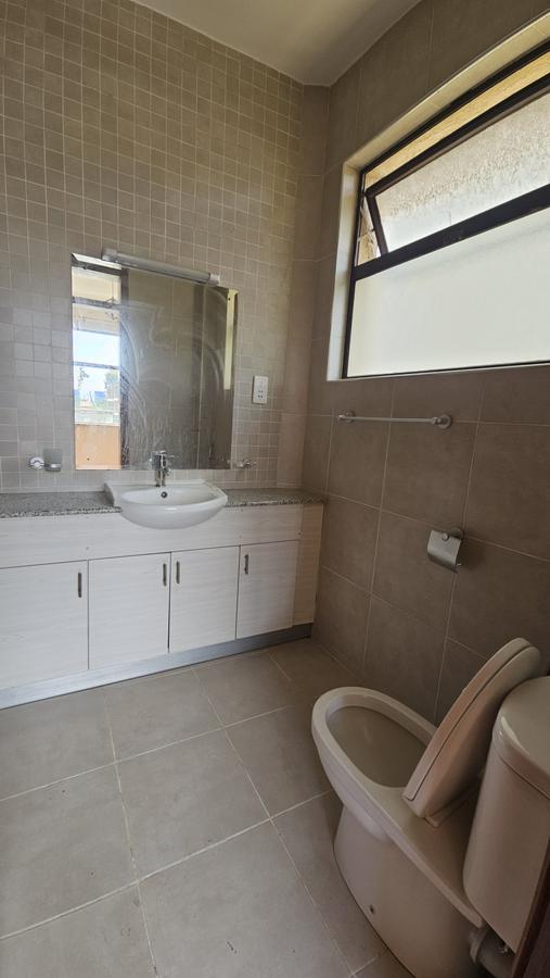 2 Bed Apartment with En Suite in Kilimani - 10