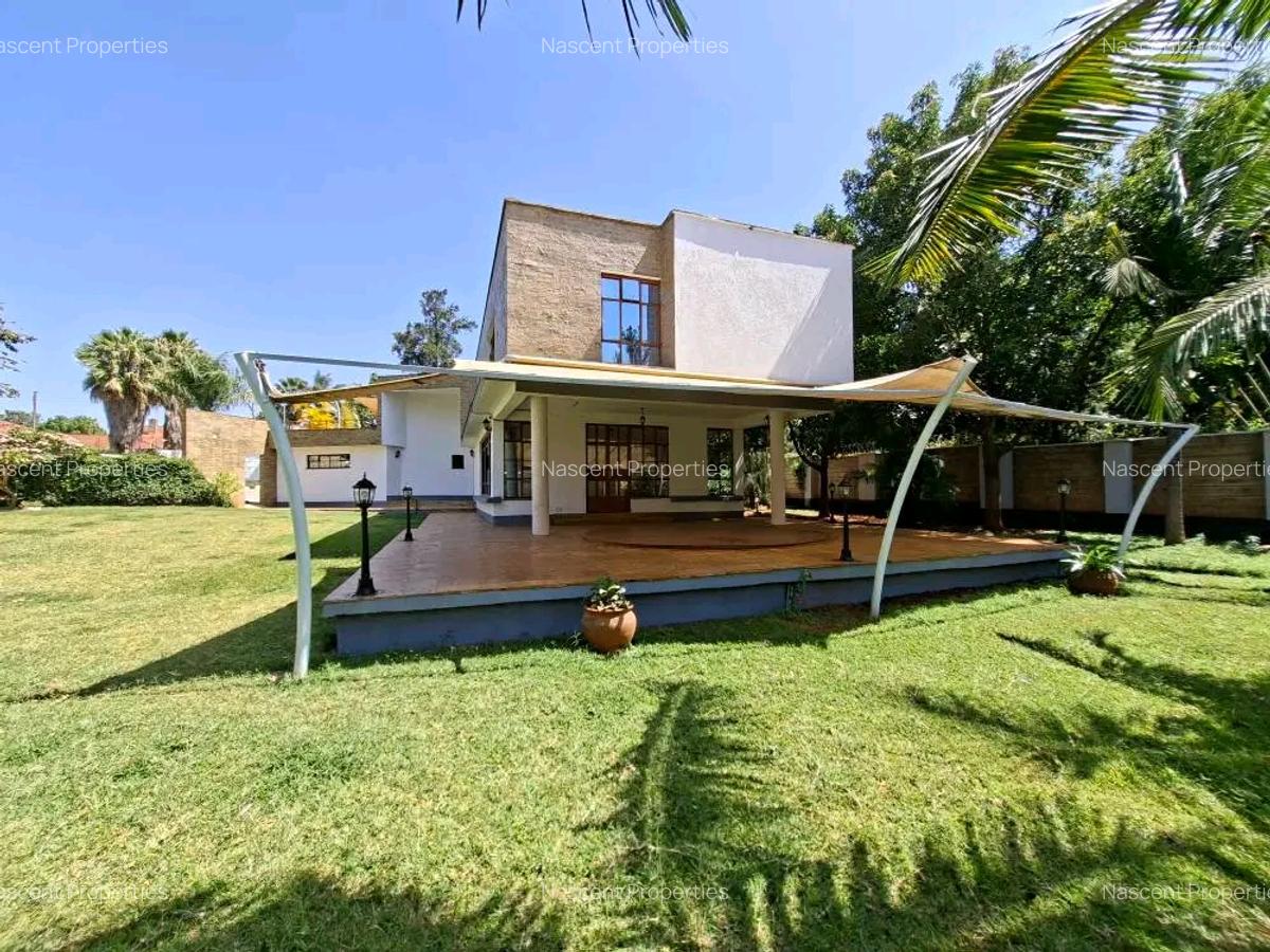 4 Bed House with En Suite in Runda - 1