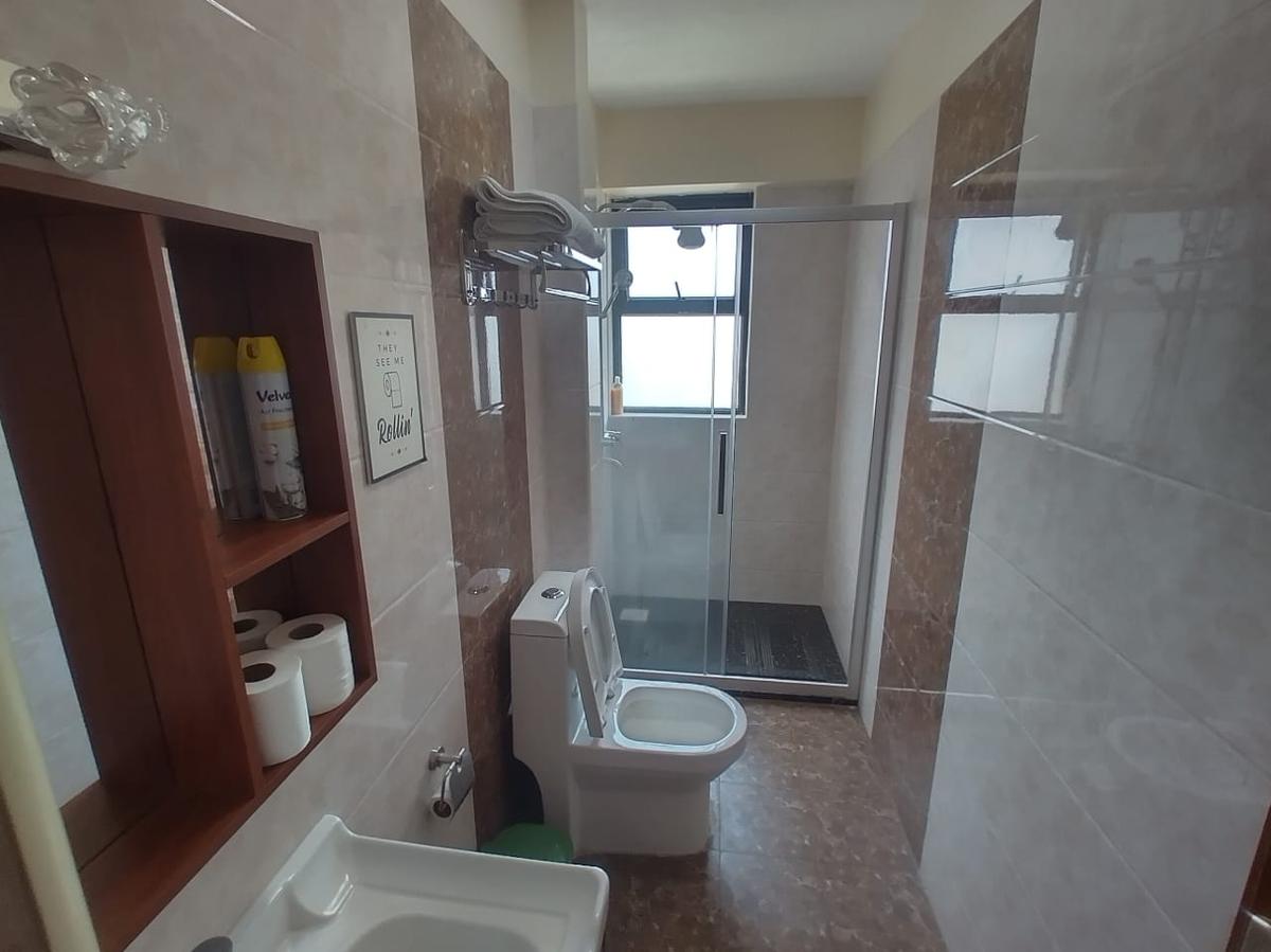 2 Bed Apartment with En Suite at Argwings Kodhek - 10