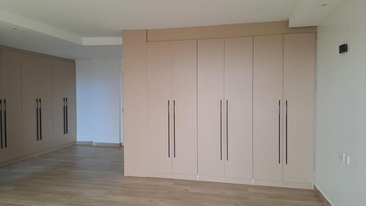 3 Bed Apartment with En Suite at Parklands - 8