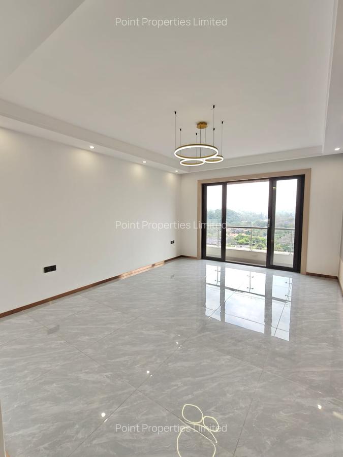 2 Bed Apartment with En Suite in Riverside - 2