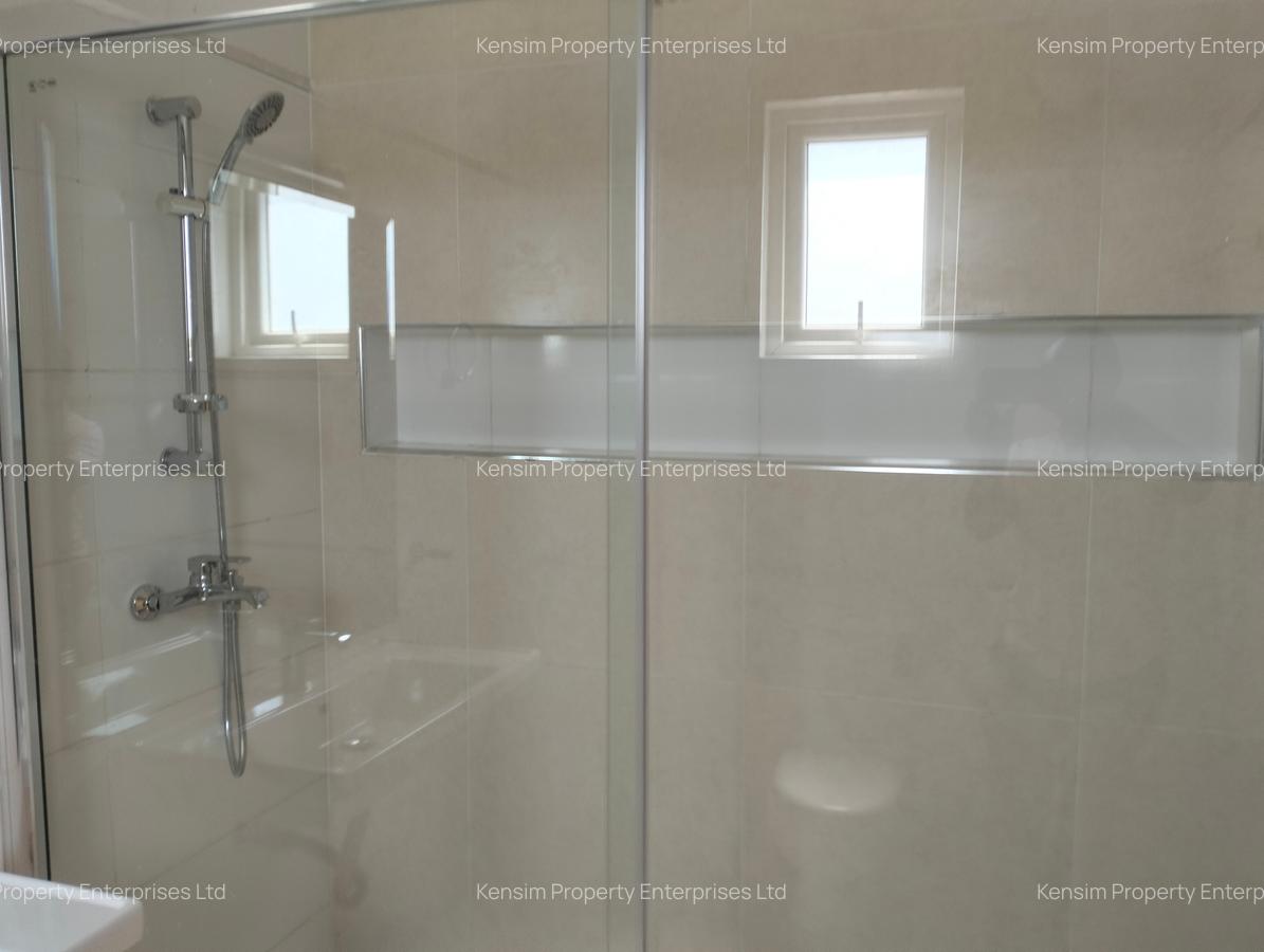 3 Bed Apartment with En Suite in Westlands Area - 12
