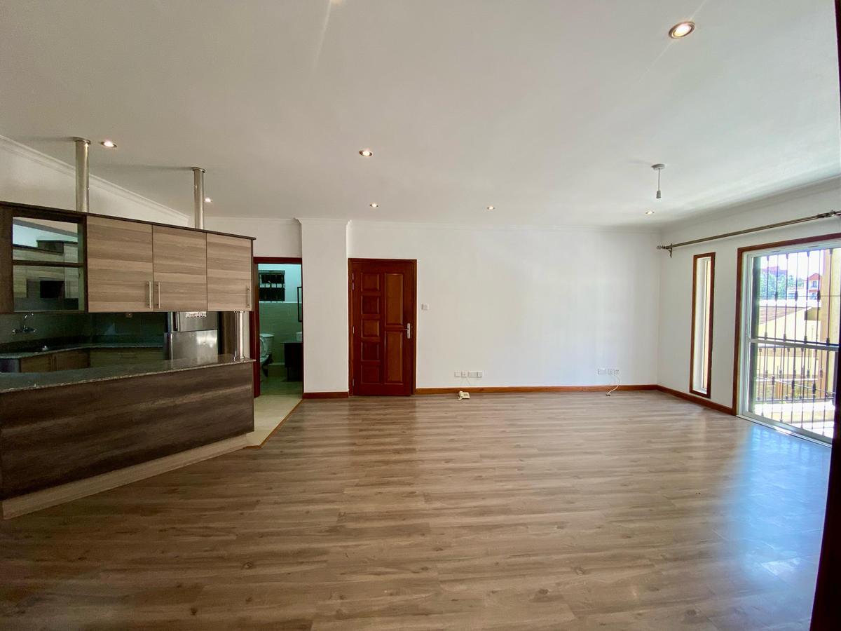 2 Bed Apartment with En Suite in Kilimani - 4