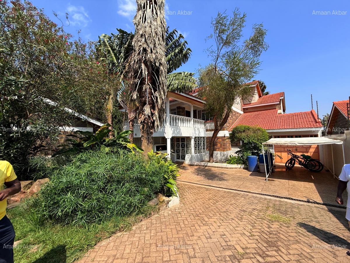 4 Bed House with En Suite at Lakeview Estate - 1