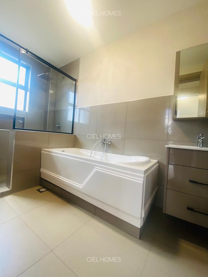 3 Bed Villa with Staff Quarters in Gikambura - 13