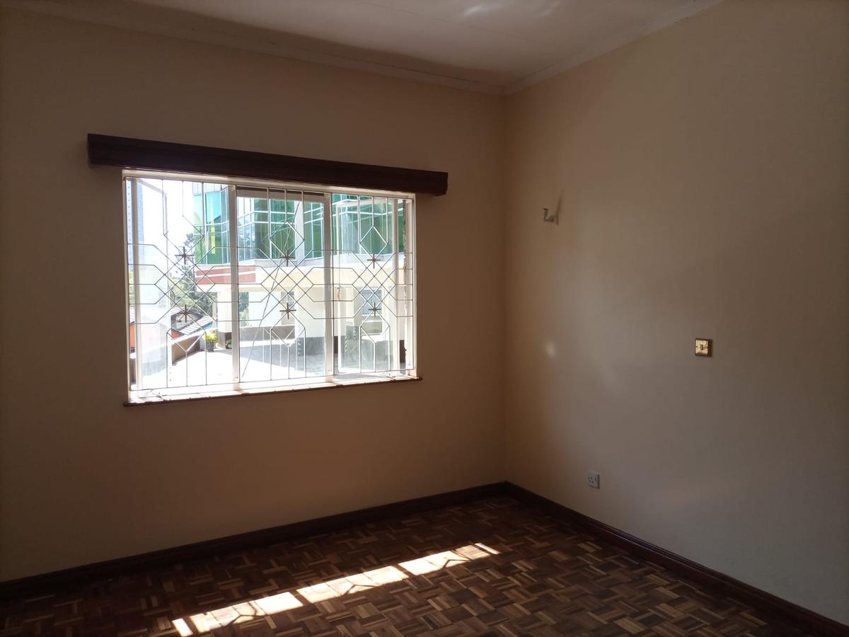 3 Bed Apartment with Parking in Hurlingham - 3