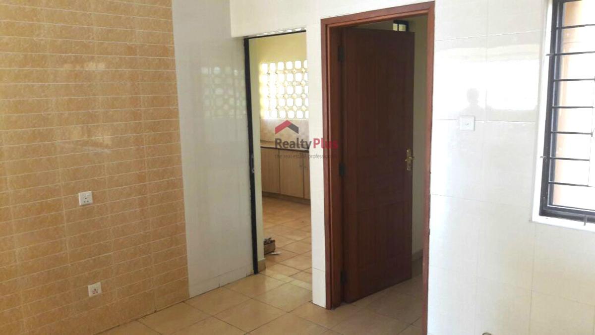 3 Bed Apartment with En Suite in Kileleshwa - 10