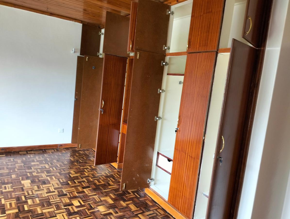 4 Bed Townhouse with En Suite in Lavington - 8