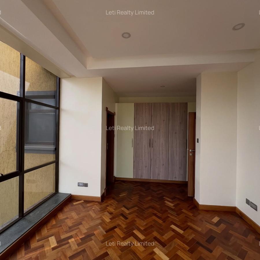 5 Bed Townhouse with En Suite in Lavington - 8