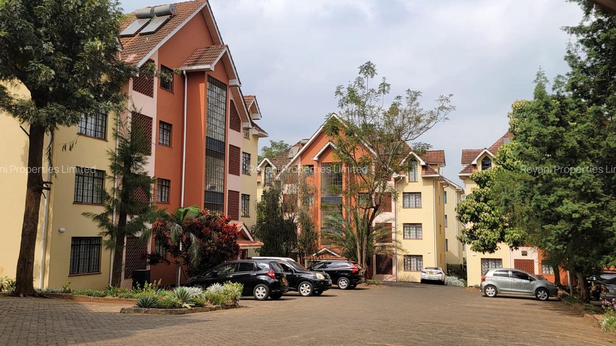 2 Bed Apartment with En Suite at Fourways Junction Estate - 17