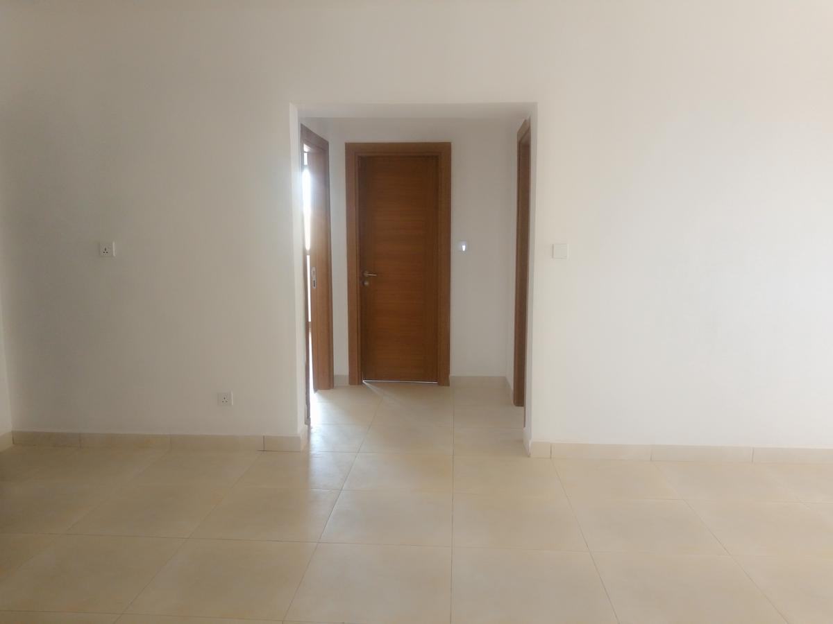 2 Bed Apartment with En Suite in Westlands Area - 11