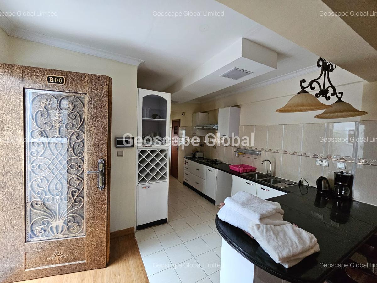 2 Bed Apartment with En Suite in Nyari - 15