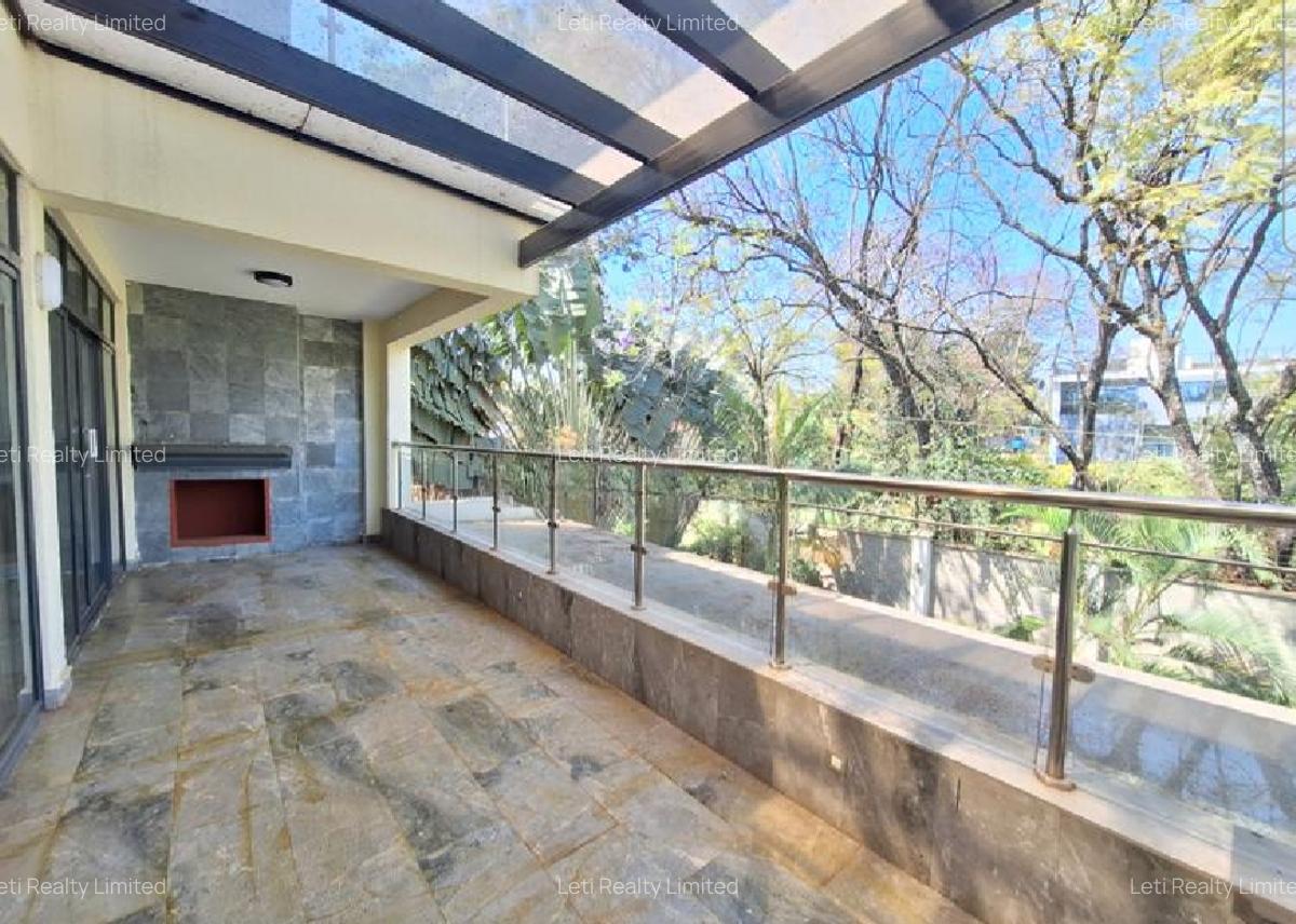 5 Bed Townhouse with En Suite in Lavington - 5