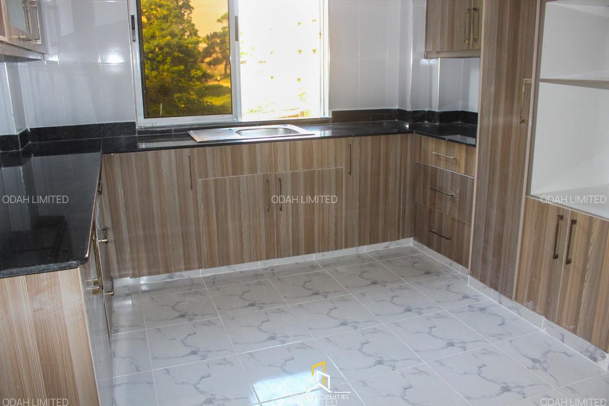 1 Bed Apartment with En Suite at Mombasa Area - 9