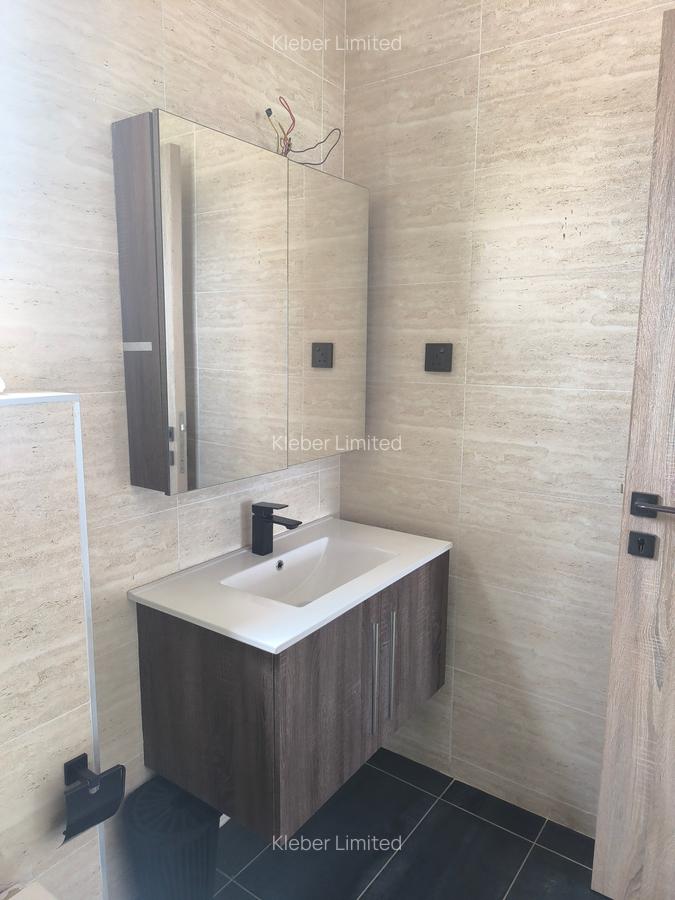 3 Bed Apartment with En Suite in Syokimau - 14