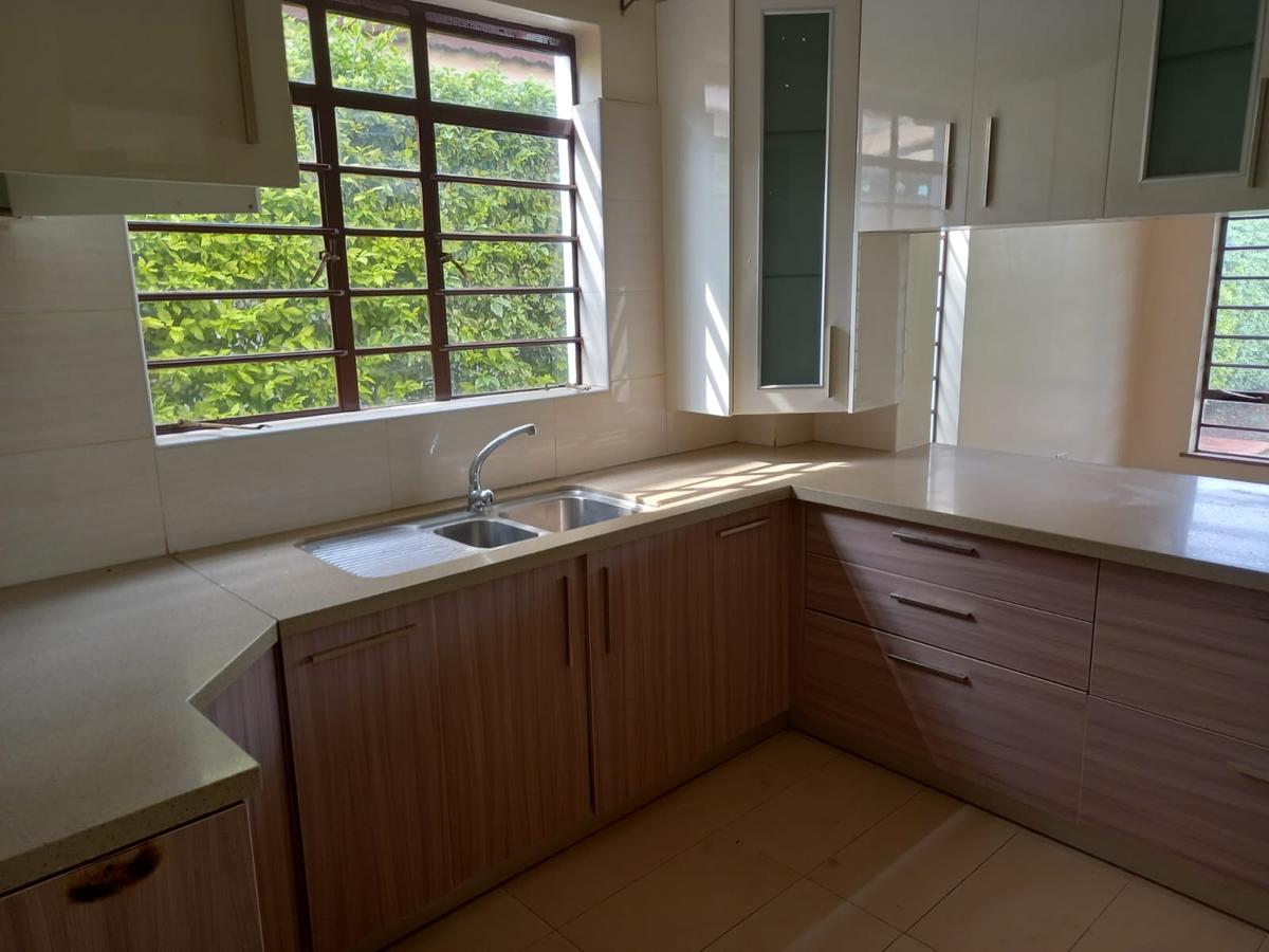 4 Bed Townhouse with En Suite in Kiambu Road - 7