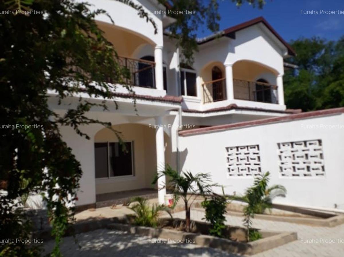 4 Bed Townhouse in Kilifi County - 4