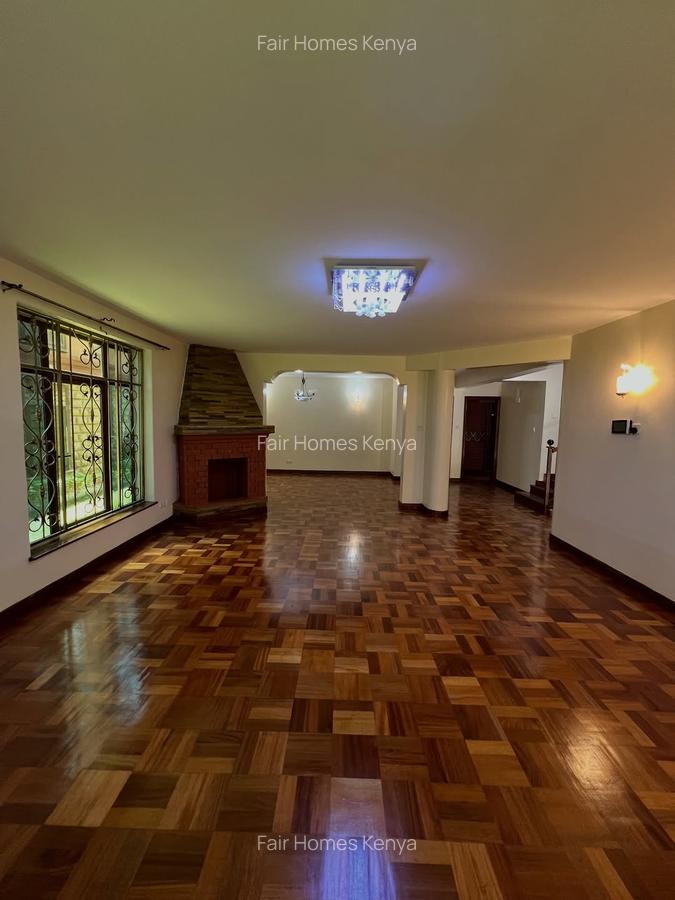 5 Bed Townhouse with En Suite at Othaya Road - 4