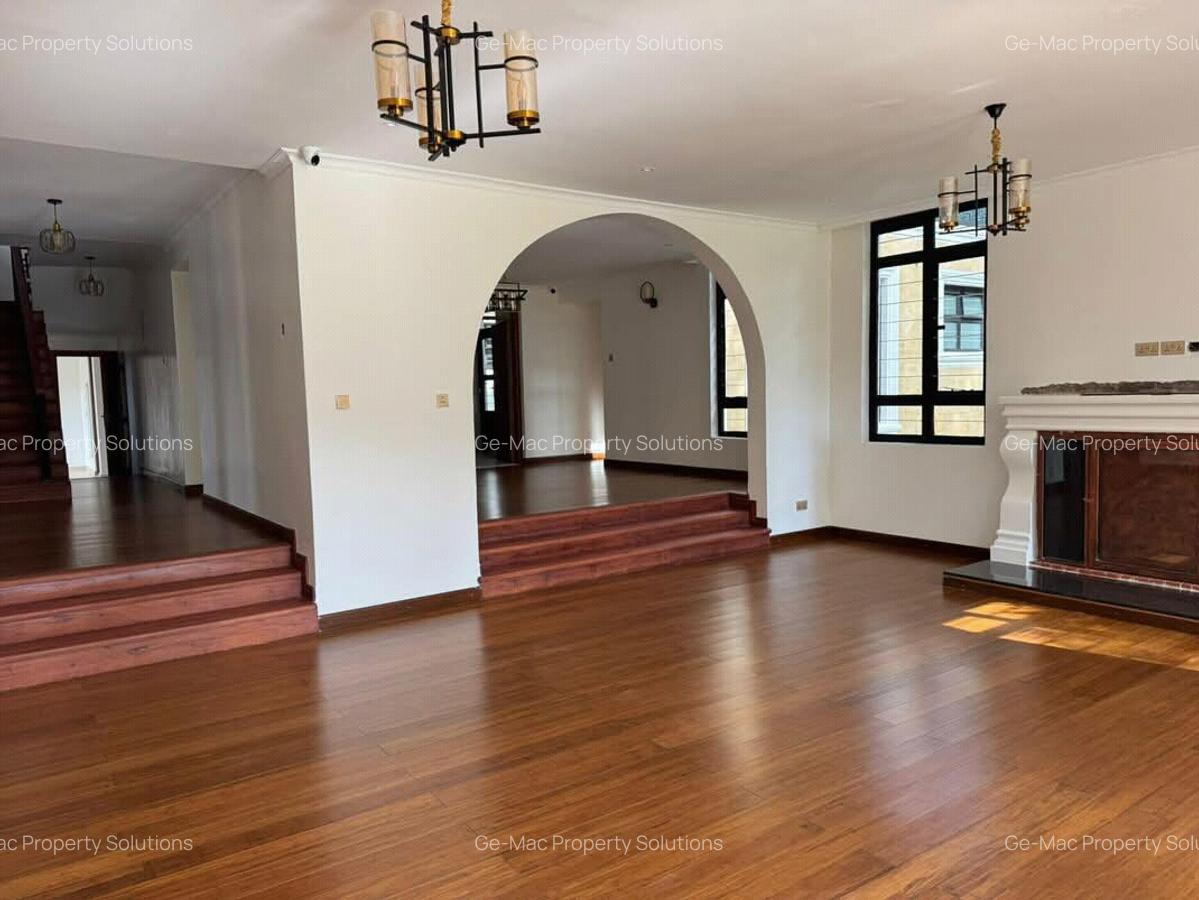 7 Bed House with En Suite in Runda - 13