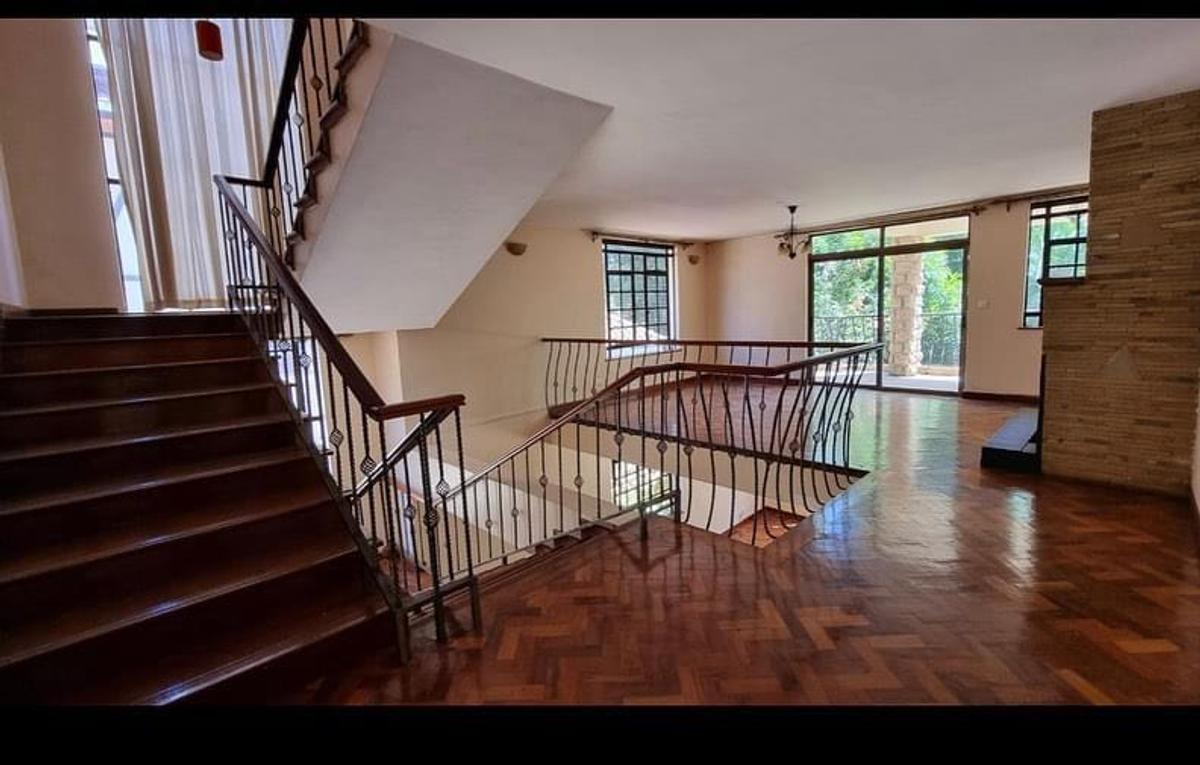 4 Bed Townhouse with En Suite in Lavington - 4