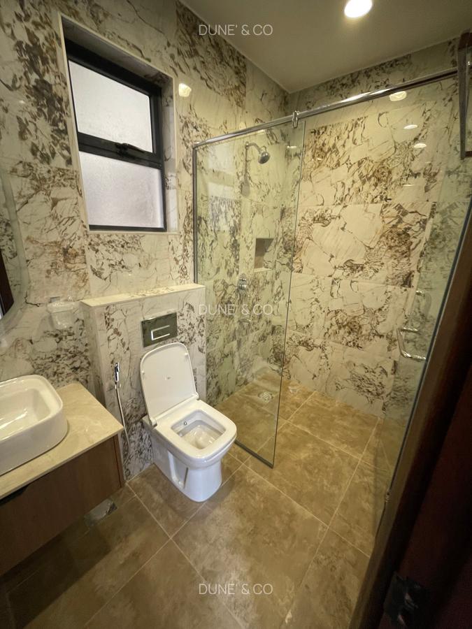 2 Bed Apartment with En Suite in Westlands Area - 12
